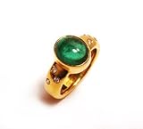 Fine Quality Cabochone Colombian Emerald and Diamond Right Hand Ring, 18k Yellow Gold, Ring Size 7 (T.w 3.14)