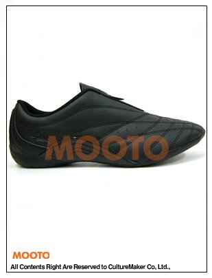 Mooto Wings Martial Arts Shoes - Black