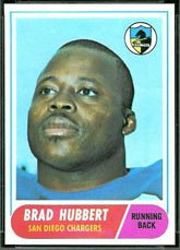 1968 Topps Regular (Football) Card# 141 Brad Hubbert of the San Diego Chargers VG Condition