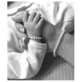 : Simply Tiffany Taite White Pearl Lulu Bracelet