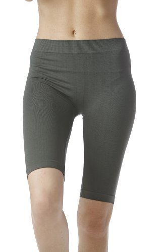 Stanzino Women's Seamless One Size Bermuda Leggings