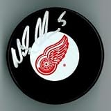 Nicklas Lidstrom Autographed Detroit Red Wings Hockey Puck