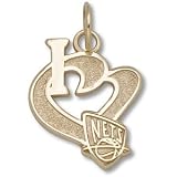 New Jersey Nets 1/2in 10k I Heart Logo Pendant/10kt yellow gold