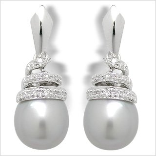 14K white gold Fresh Bella Freshwater cultured pearl earrings