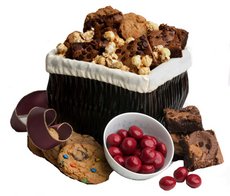 Geoff & Drew's Sweets Gift Basket - 8 Cookies, Popcorn & Cordials by Geoff & Drews