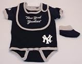 NEW YORK YANKEES MLB Baseball 3 pc Baby INFANT CLOTHING SET 6-9 mos
