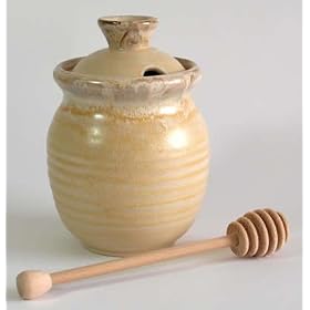 Honey Pot Pottery in Golden Desert Honey Pot Pottery in Golden Desert