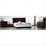 Traxler Platform Bedroom Set in Dark Walnut Size: Queen