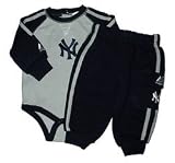 New York Yankees Newborn Baby Boy Knit Fleece Bodysuit and Sweatpants Set