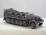1:32 German 8 - Ton Troop Carrier w/2 Figures