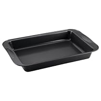 SilverStone Simply Baking 9-by-13-Inch Rectangular Cake Pan