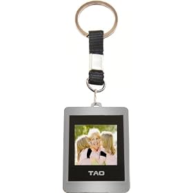 TAO 80009 1.5 inch TFT LCD Digital Picture Keychain - Silver