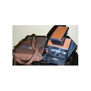 Polaroid Sx 70 Vintage Camera With Case.