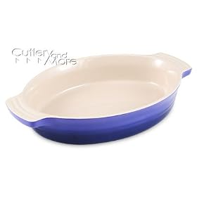 Le Creuset Stoneware 9-1 2-Inch Oval Baking Dish, Cobalt Blue by Le Creuset