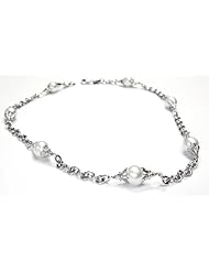 Natural Colored 8.0-8.5mm Cultured Fresh-Water Pearls Set in a 14 Karat White Gold 16, Hand-Crafted Open Rollo Link Necklace.