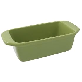 Click here to buy Chantal 1-1 2-Quart Classic Loaf Pan, Glossy Garden Green by Chantal.