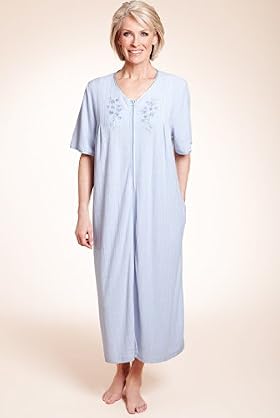 Scoop Neck Zip Through Pintuck Dressing Gown