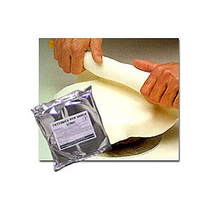 Pettinice White Rolled Fondant Icing 1.5 lbs
