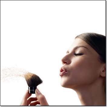 Cover image : All Over Kabuki Face Brush