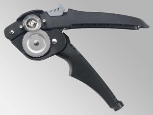 EZ Squeeze One-Handed Can Opener.