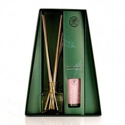 Enchanted Meadow Natural Fragrance Reed Diffuser Gift Set in Fleurs de Provence (Hyacinth,... by Enchanted Meadow