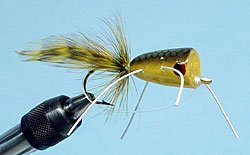 Gaines Weedless Willard Size: 4