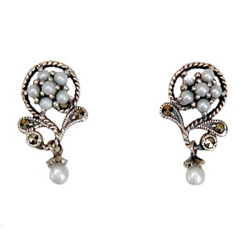 Ada Pearl Earrings