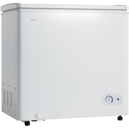 7.0 cu. ft. Chest Freezer with Manual Defrost Vinyl Coated Basket Up-Front Mechanical Thermostat Energy Efficient Foam Insulation Rounded Lid Design Easy Clean Interior and Defrost Drain