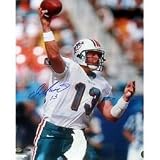 Dan Marino Hand Signed Dolphins Action 16x20 Photograph - Model MARIPHS016004