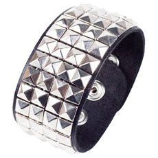 cored Lederarmband Surfer Armband Leder schwarz Nieten Rock Punk z21 Preisvergleich