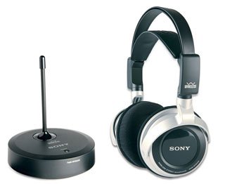 Childrens Toyshop  Used : Sony Basic Rechargeable RF Wireless Headphone