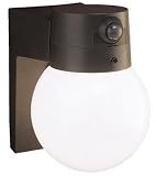 Heath Zenith SL-5615-BZ Entryway Motion Sensing Security Light, Bronze