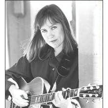 Iris DeMent