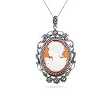 Cameo MOM Pendant in White Gold
