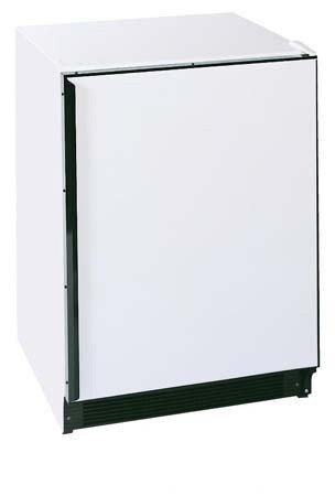 CT67J Under the Counter 5.1 Cu. Ft. Refrigerator Freezer with Interchangeable