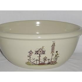 10" Wide Bowl with Americana Birdhouse