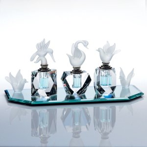 4 pc Perfume Swan mini Vanity Tray 4 pc Perfume Swan mini Vanity Tray