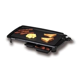 Black and Decker GR100 Family-Sized Electric Nonstick Griddle by Black & Decker