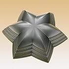 Kaiser Bakeware Kaisercast Non-Stick 11-Inch Star Flan Pan by Kaiser