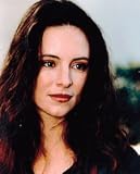 MADELEINE STOWE 8X10 COLOR PHOTO