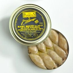 Los Peperetes Chipirones - Premium Baby Squid in Olive Oil by La Tienda by Los Peperetes