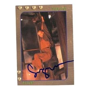 Sigourney Weaver autographed trading card Aliens (ip)
