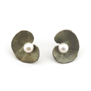 Geranium Spiral Stud Earrings by Michael Michaud||RF10F