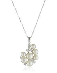 Bella Pearl Design Cluster Pendant Necklace