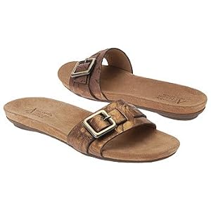 Buy Clarks England Ladies Forget-Me-Not (Carmensilvermetallic 9.0 M)