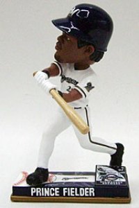 MILWAUKEE BREWERS FIELDER P. #28 ON FIELD BOBBLE HOME