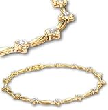 14kt Yellow Gold And Diamond Flower Bracelet