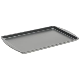 Chicago Metallic Gourmetware Small Cookie Pan by Chicago Metallic