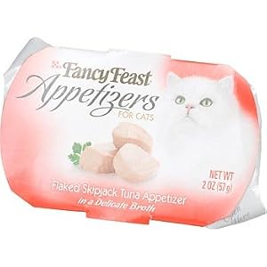 Fancy Feast Flaked Skipjack Tuna Appetizer in a Delicate Broth by 