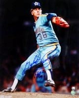 Gaylord Perry Autographed/Hand Signed Seattle Mariners 16x20 Photo GAI